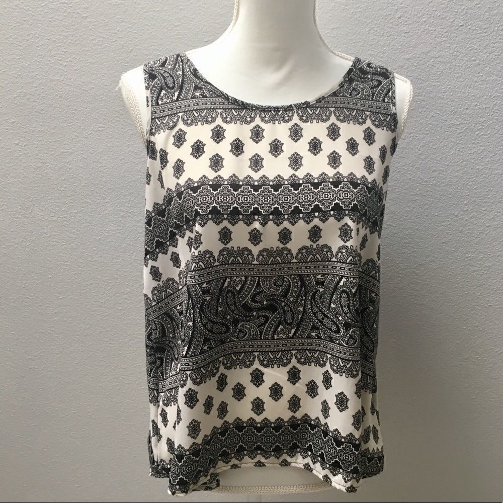 Pink Rose Large Black and White Tank